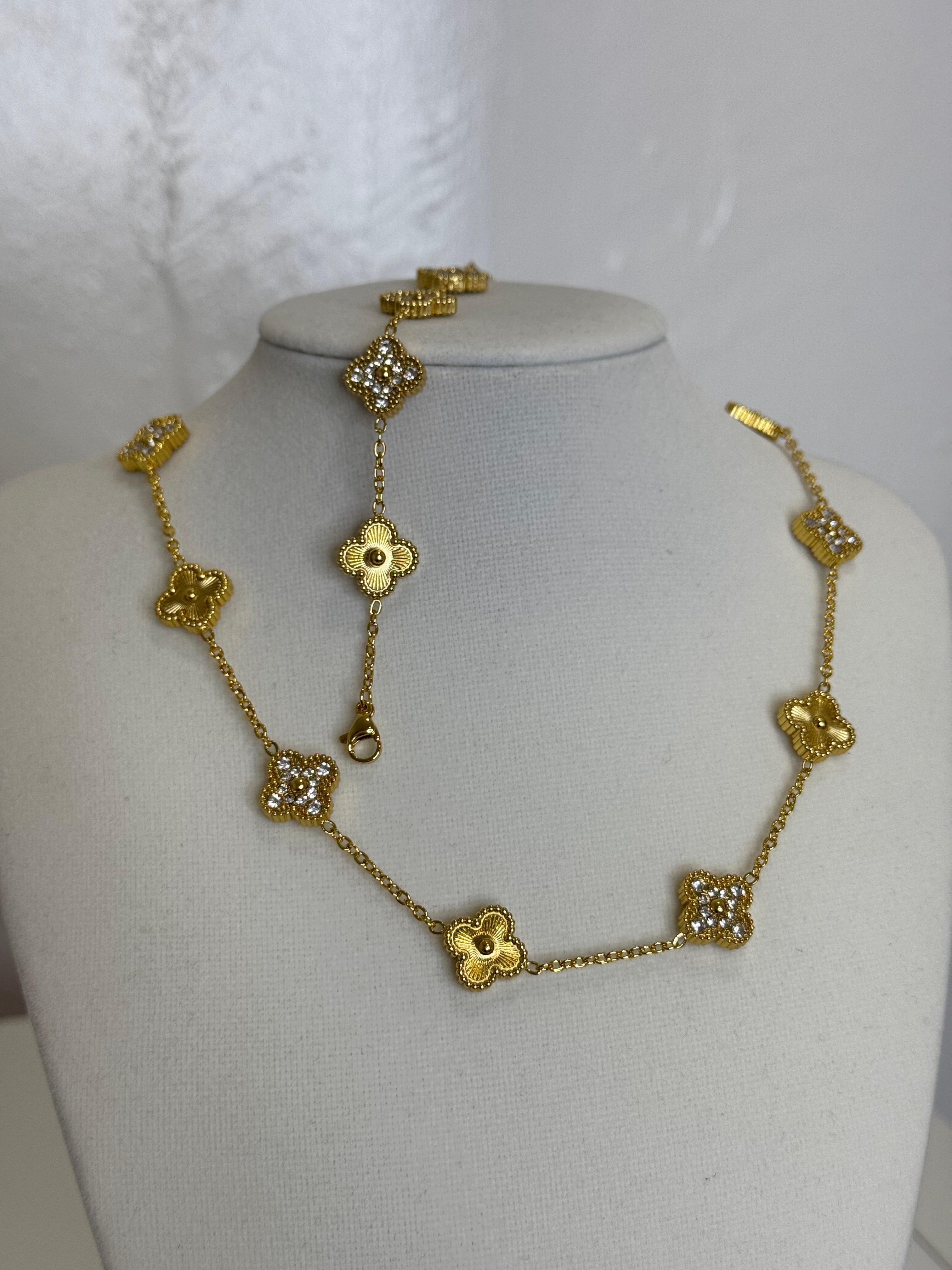 Clover 2 pcs gold