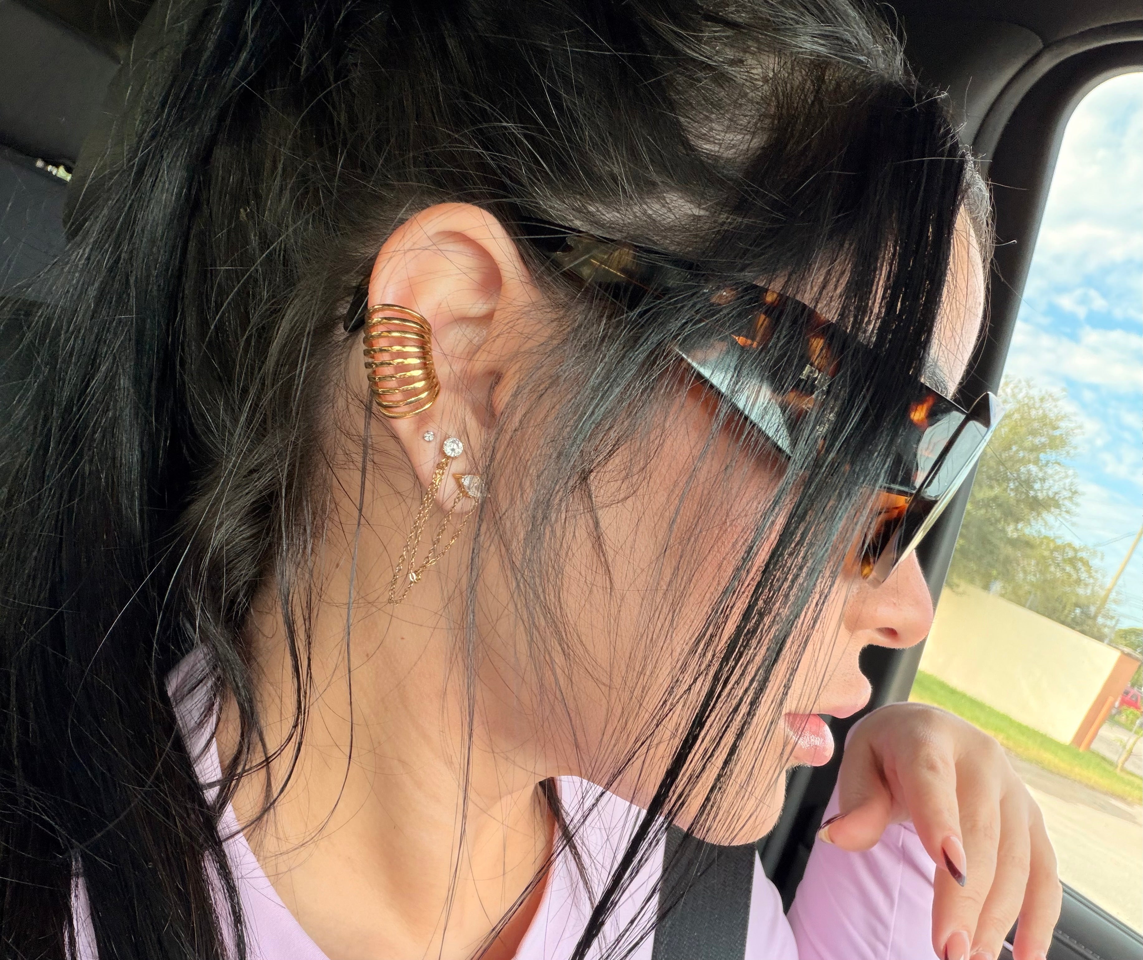 Ear cuff