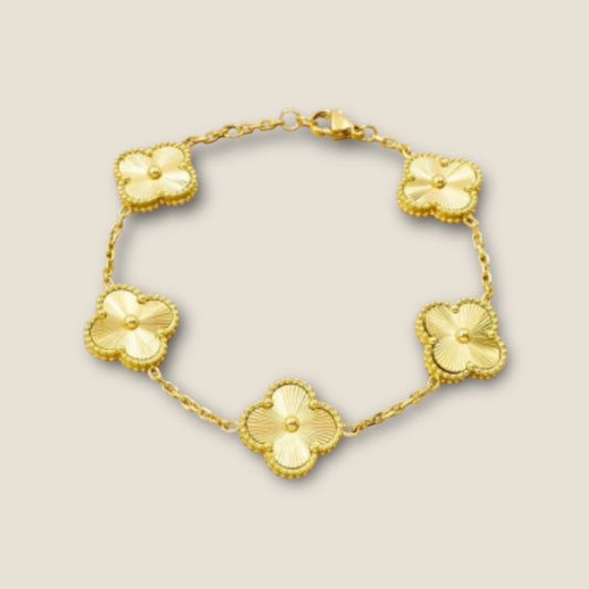 Clover brazalete dorado