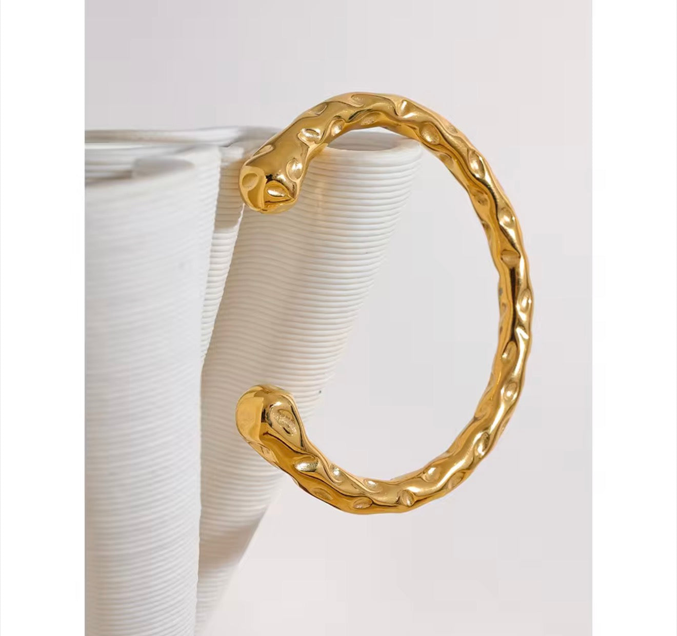 Chunky bangle