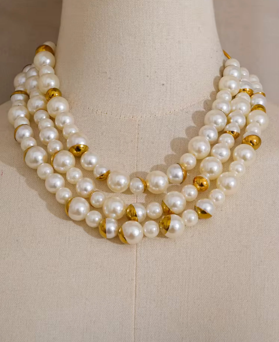 Pearls Choker